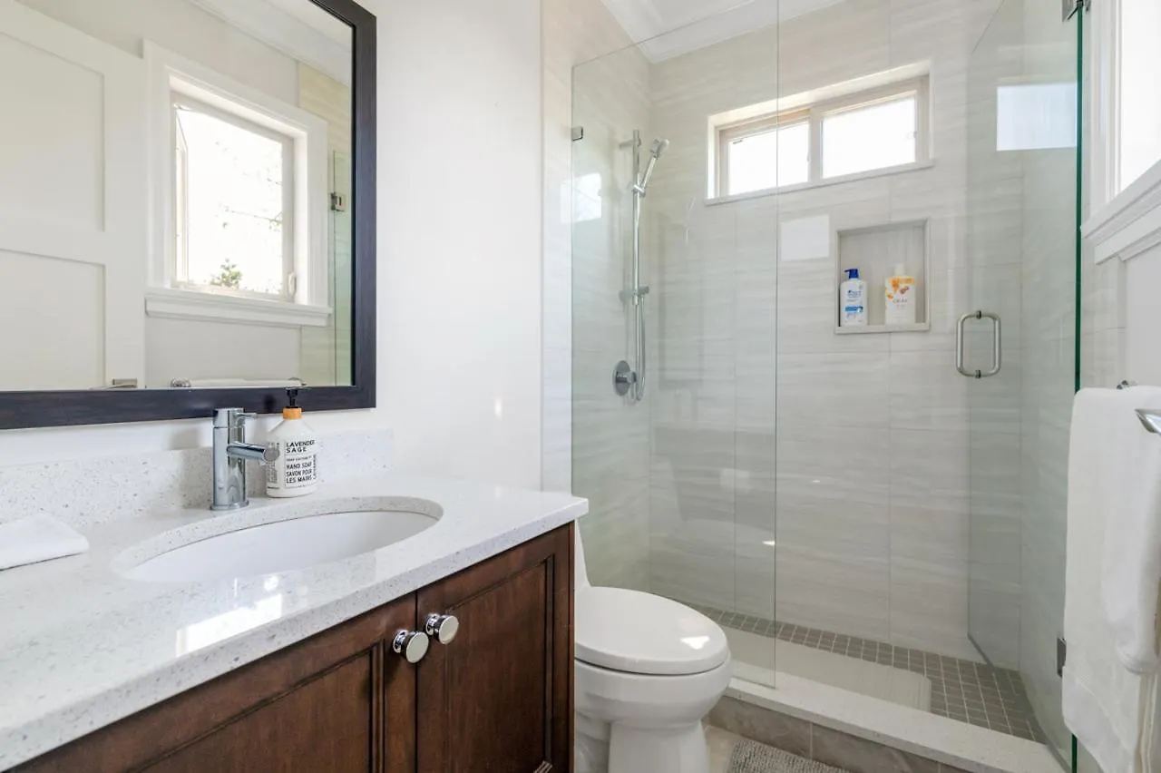 Holiday home Elegant Spacious Vancouver Retreat Modern Amenitie Villa